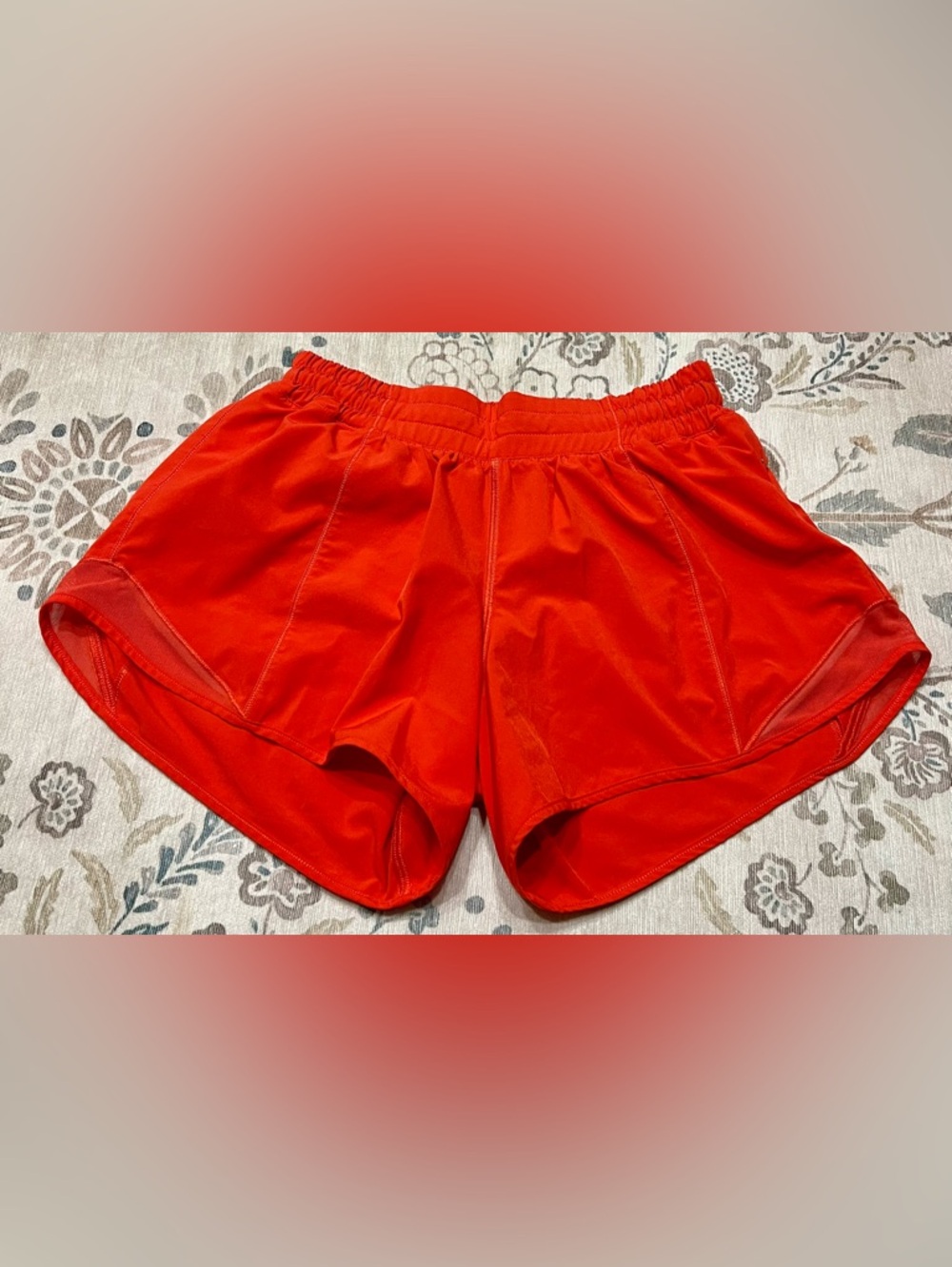 Lululemon Hotty Hot Short II *Long 4"
Red Size 4 - Picture 7 of 7